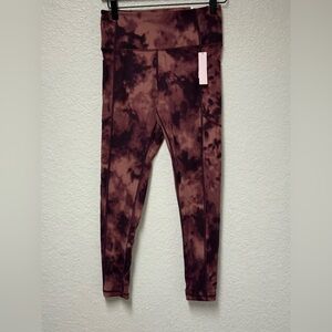 NWT VICTORIAS SECRET Tie-Dye Incredible Essential 7/8 Leggings Size 6